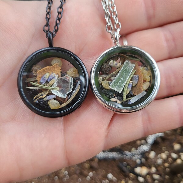 ULTIMATE PROTECTION LOCKET - Protect Yourself From Psychic Attacks/Spells/Curses/Evil Eye/Negative Energy - Protect From Harm