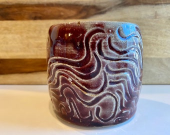 Mug with texture