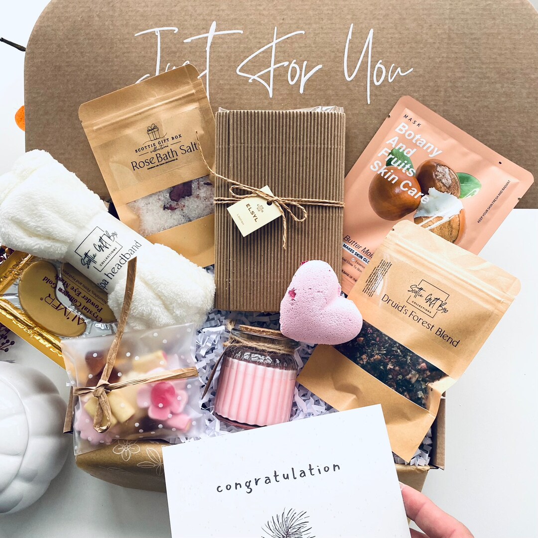 COSY Luxury Expecting Mum Hamper / Maternity Leave Hamper / Etsy UK