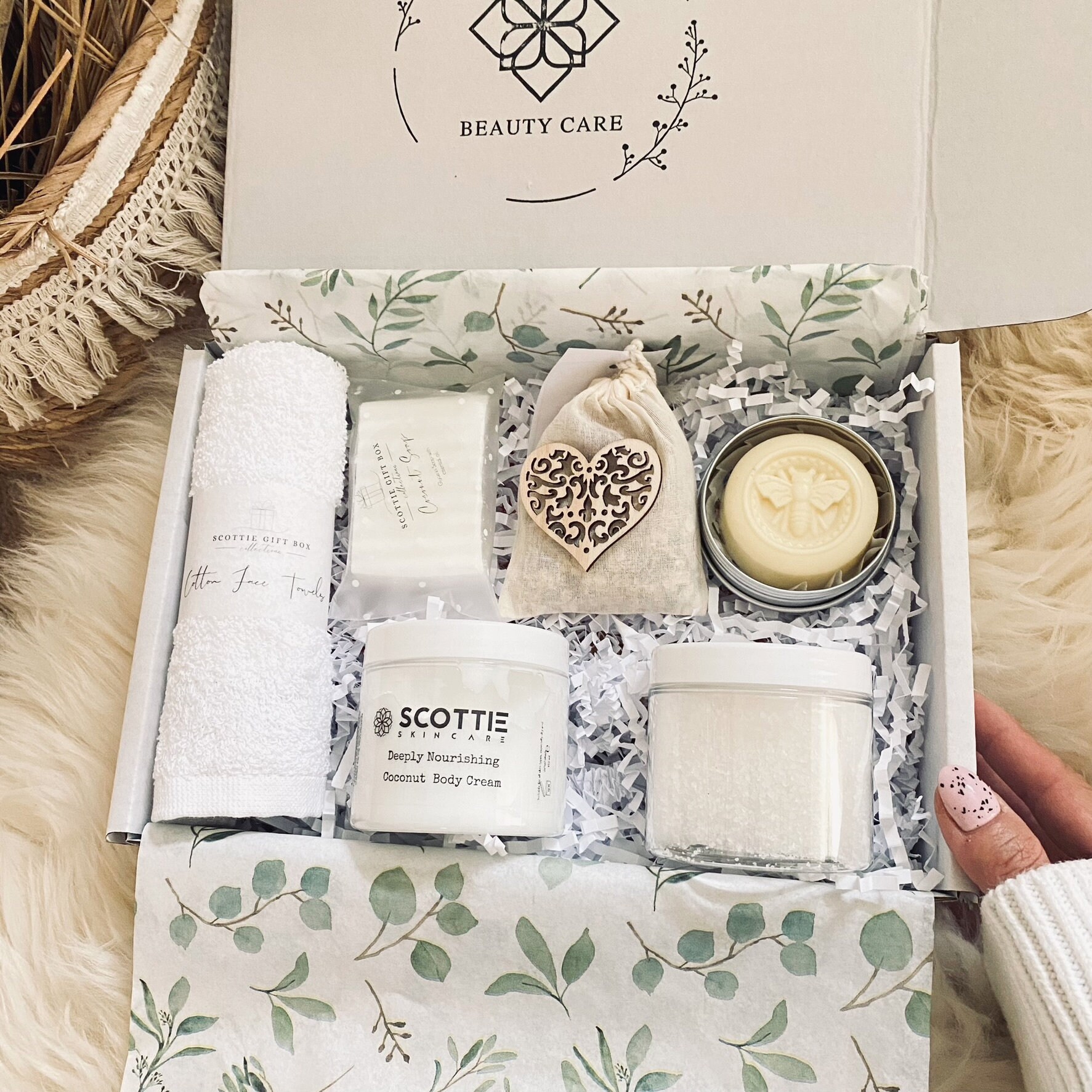 Cosy Home Spa Self Care Birthday Hamper For Her |Care Package | For A  Friend, Mum, Sister / Birthday Gift | Anxiety And Relax Gift