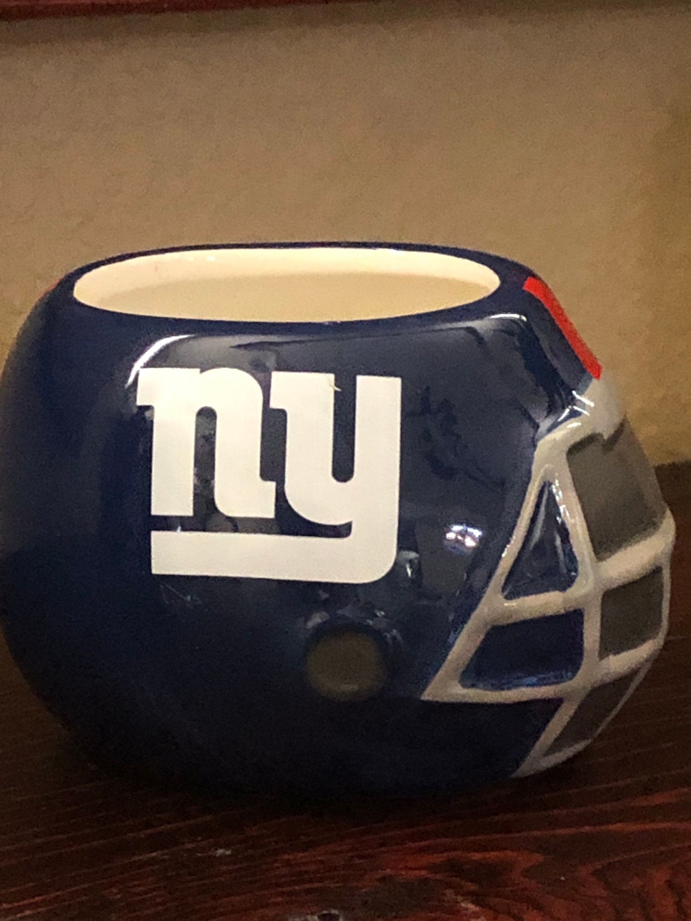 New York Giants Snack Helmet - Sports Fan Shop