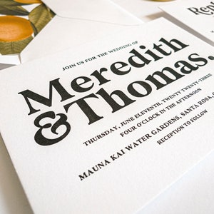 Invitación de boda de verano, divertido destino tropical tipografía Cool Indie Hipster Retro 70s tipografía invitación de boda invitaciones