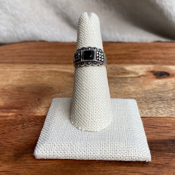 Sterling Silver and Onyx Vintage Art Deco Ring - image 5