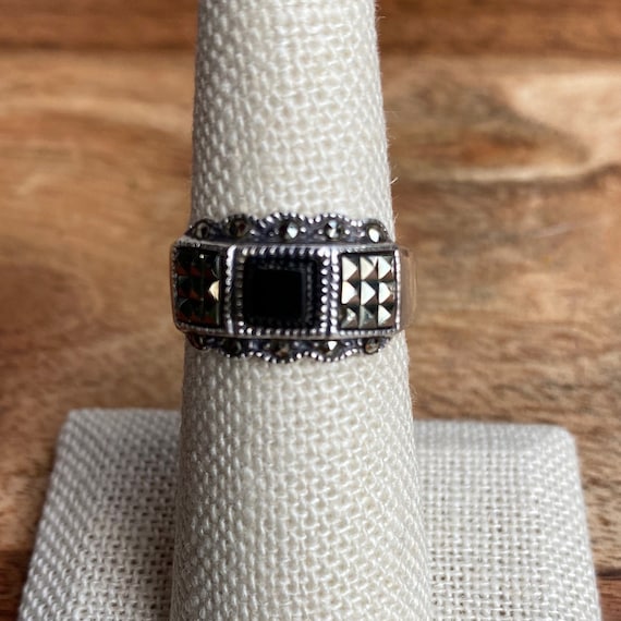 Sterling Silver and Onyx Vintage Art Deco Ring - image 2