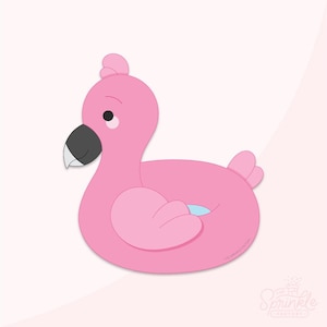 Op de afbeelding: Een roze flamingo zwemband met een zwarte snavel en oog, en een kleine blauwe cirkel in het midden. De flamingo heeft een kleine kuif en een staart. De afbeelding staat tegen een lichtroze achtergrond.