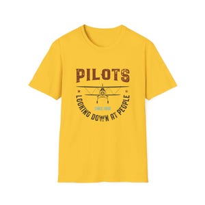 Pilot Life Unisex T-Shirt - Perfect Gift for Aviation Lovers, Air Travel Enthusiasts, Airplane Fans, Birthday, Father&#39;s Day, Casual Wear