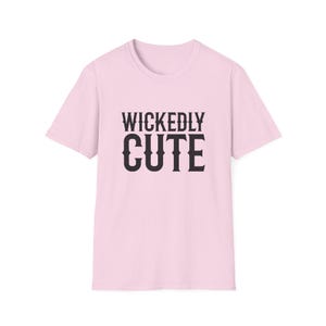 とてもキュートなユニセックスソフトスタイルTシャツ、面白いグラフィックTシャツ、ティーン向けギフト、カジュアルウェア、誕生日プレゼント、ハロウィンアパレル