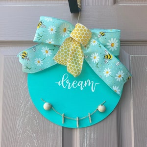 Wood Sign, Round wood sign, Door hanger, Round door hanger, Door hanger for Pictures, Picture hanger, ddtreasures