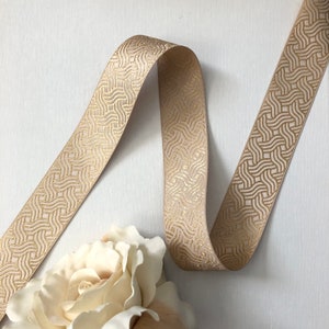 Ruban satin jacquard - vendu par mètre