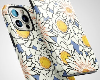 Puede incluir: Una funda de teléfono con un patrón floral blanco sobre un fondo azul. Las flores tienen centros amarillos y contornos naranjas.