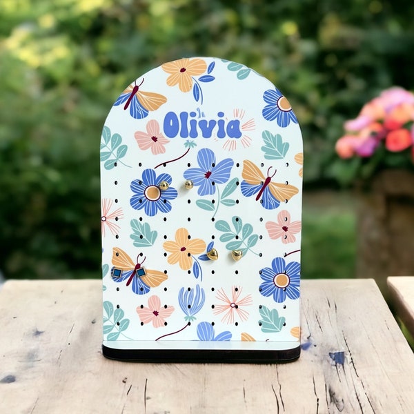 Personalized Earring holder Display Stand with Floral or Boho rainbows, Ideal for Girls, Nurseries and cute gift for her, Earring organizer