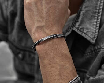 Men's or women’s twisted stainless steel cuff bracelet, vintage style minimalist bangle, uk seller