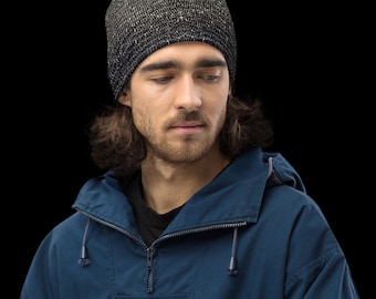 Beanie met all-over print Chainmail | Middeleeuwse harnasbeanie | Knight's Armor-beanie | Middeleeuwse harnasschedelpet