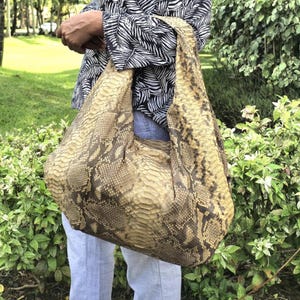 Snakeskin Bag Elegant Beige Python Leather Hobo Bag – Classy Designer Shoulder Purse for Women big python snakeskin Handbag woman purse bag