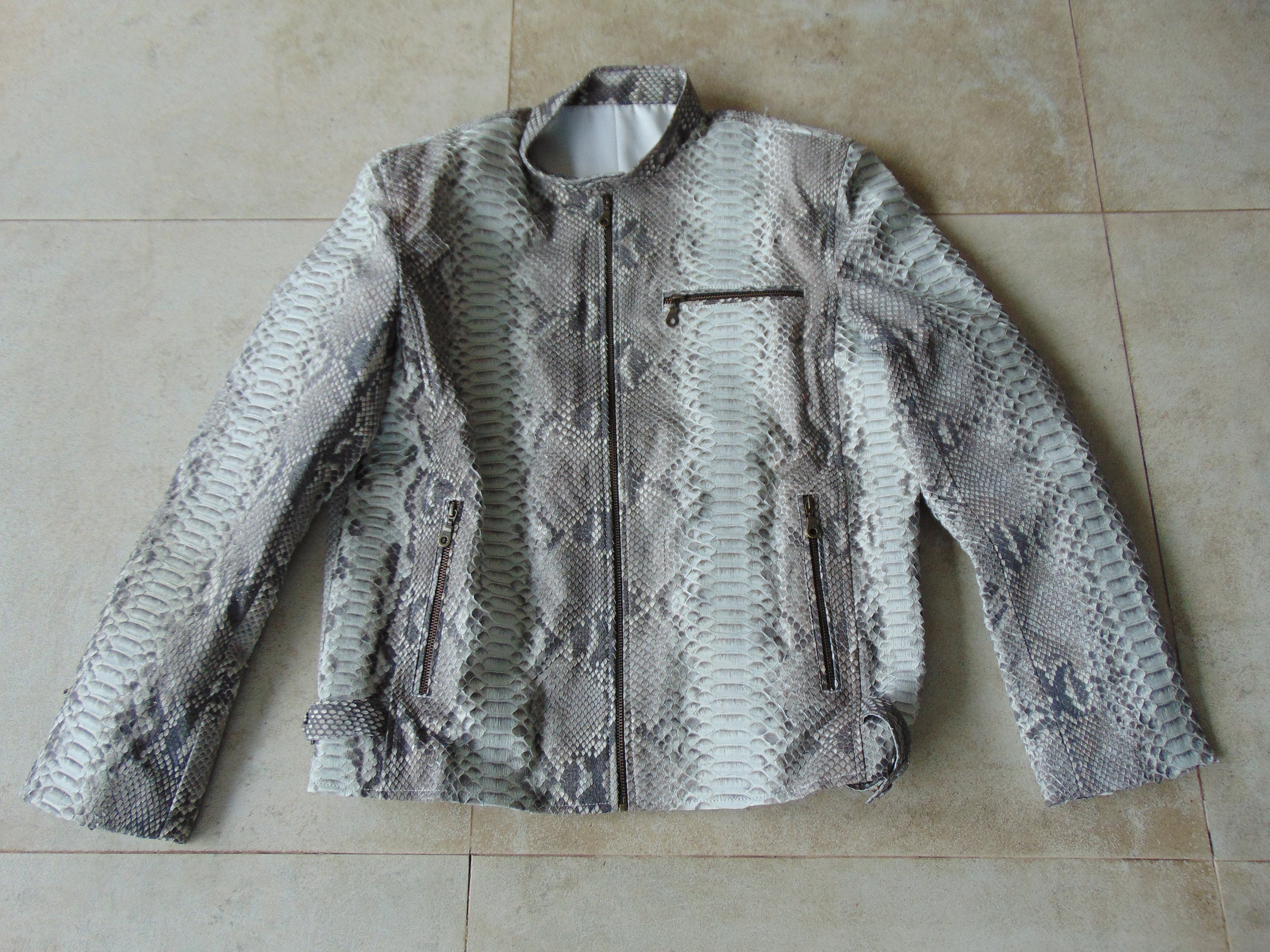 ジャケット・アウター Roen spray coating snake skin jacket ジャケット・アウター Roen spray coating snake skin jacket