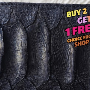 Python Bi-Fold Wallet – Slim Minimalist Business Wallet