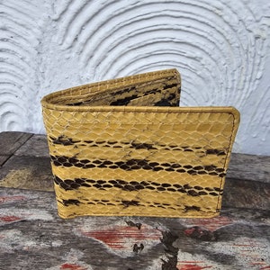 Cartera de piel auténtica de serpiente marina para hombre, cartera plegable de cuero, exclusiva y limitada.