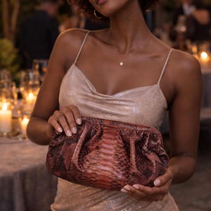 Bolsa Nuvem em Pele de Cobra – Bolsa de Couro Elegante para Mulheres