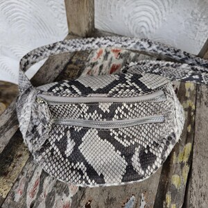Echte Python Schlangenhaut Gürteltasche - Stylische Schulter Sling für Herren