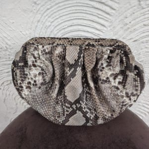 Handgefertigte Echt Python Schlangenleder Wolkentasche - Elegante Lederhandtasche & Clutch für Damen