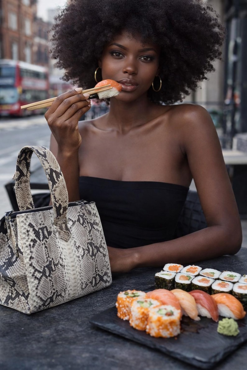 Sac à main en peau de serpent en python : sac à bandoulière image 1