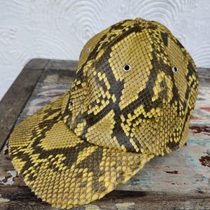 Gorra de piel de serpiente pitón auténtica hecha a mano, lujosa, de alta gama, duradera, de moda, exótica, hecha a mano, piel para el vientre o la espalda, única, elegante, de calidad superior