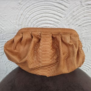 Handgefertigte Echt Python Schlangenleder Wolkentasche - Elegante Lederhandtasche & Clutch für Damen