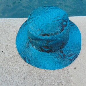 Gorra de pescador unisex de piel de serpiente pitón auténtica, lujosa, de alta gama, duradera, moderna, exótica, única, elegante y de primera calidad.