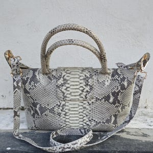 Handtasche aus echtem Schlangenleder - Schicke Schultertasche aus Pythonleder