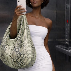 Torebka ze skóry węża | Torba typu hobo z prawdziwej skóry pytona | Elegancka, opadająca torba damska