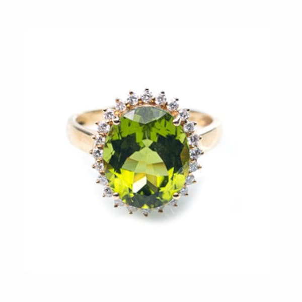 Lady Diana Style Peridot Diamond Halo Bridal Wedding Ring 14K Oval Peridot Cocktail Classic Engagement Ring, Green Gemstone Solitaire Ring.