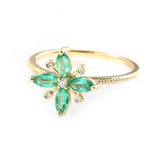 Natural Emerald Cluster Engagement Ring 14K Yellow Gold Emerald Floral Promise Ring Minimalist Emerald Anniversary Ring Emerald Flower Ring.