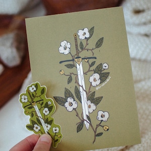 Lámina de arte Espada del bosque: miniimpresión verde de 5 x 7, ilustración de espada floral, decoración literaria, estética romántica, arte de pared de fantasía
