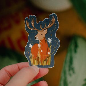 Wiesen Hirsch Aufkleber, Naturliebhaber Aufkleber, Hirsch Illustration, Nacht Hirsch Aufkleber, Wald Kunst, Wildtier Kunst, Vinyl Aufkleber, Tierliebhaber