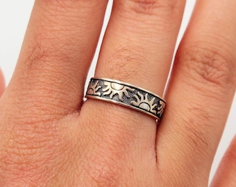 Sterling Silver Vintage Sun Ring, Statement Ring, Silver Ring, Celestial Ring, Sun Ring, Boho Ring, Sun band ring, 925 stamped ring