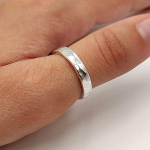 Sterling Silver Hammered Band Ring, Unisex Ring, 3.5mm band Ring, Silver Ring, Stackable Ring, Stacking Rings,High Polish Band