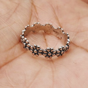 Sterling Silver Forget Me Not Flower Ring, Stackable Ring, Dainty Eternity Daisy Band, Daisy I pick you ring, thumb ring, friendship ring
