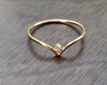 14k Gold Filled Chevron 2.0mm CZ Solitaire Stacking Ring -  V shaped Ring, Dainty Ring, Minimalist Stacking Ring, Wave Ring, arrow ring