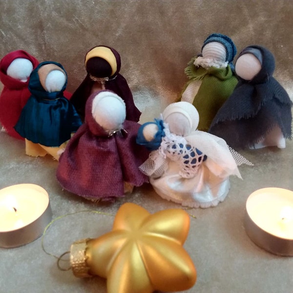 Mini Santons de  Noël Lot des cinq poupées