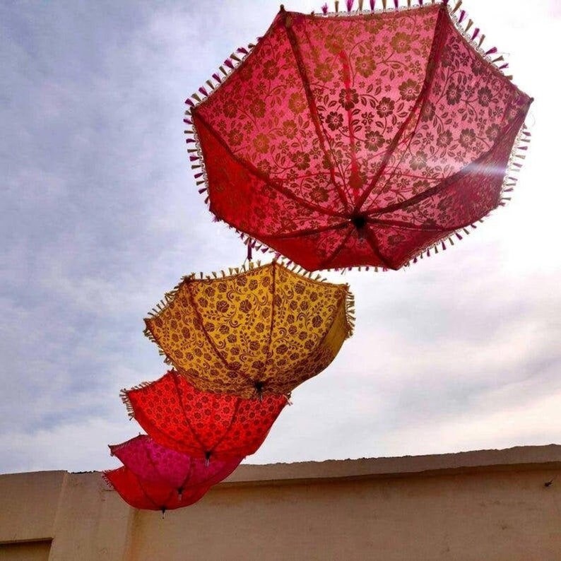 Vente en gros Lots Indien Décoration de mariage Parapluies Décor Parapluies Mehndi Décor Parapluie Fête Parasol Décor de mariage Parasols Parasols Soleil Mariages Accessoires Parapluies 
