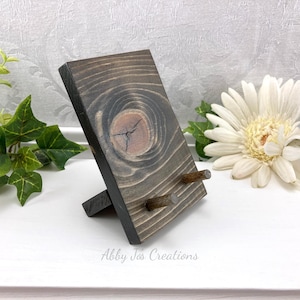 Rustic Brown Mini Easel: Hand-Stained Wood Display Stand