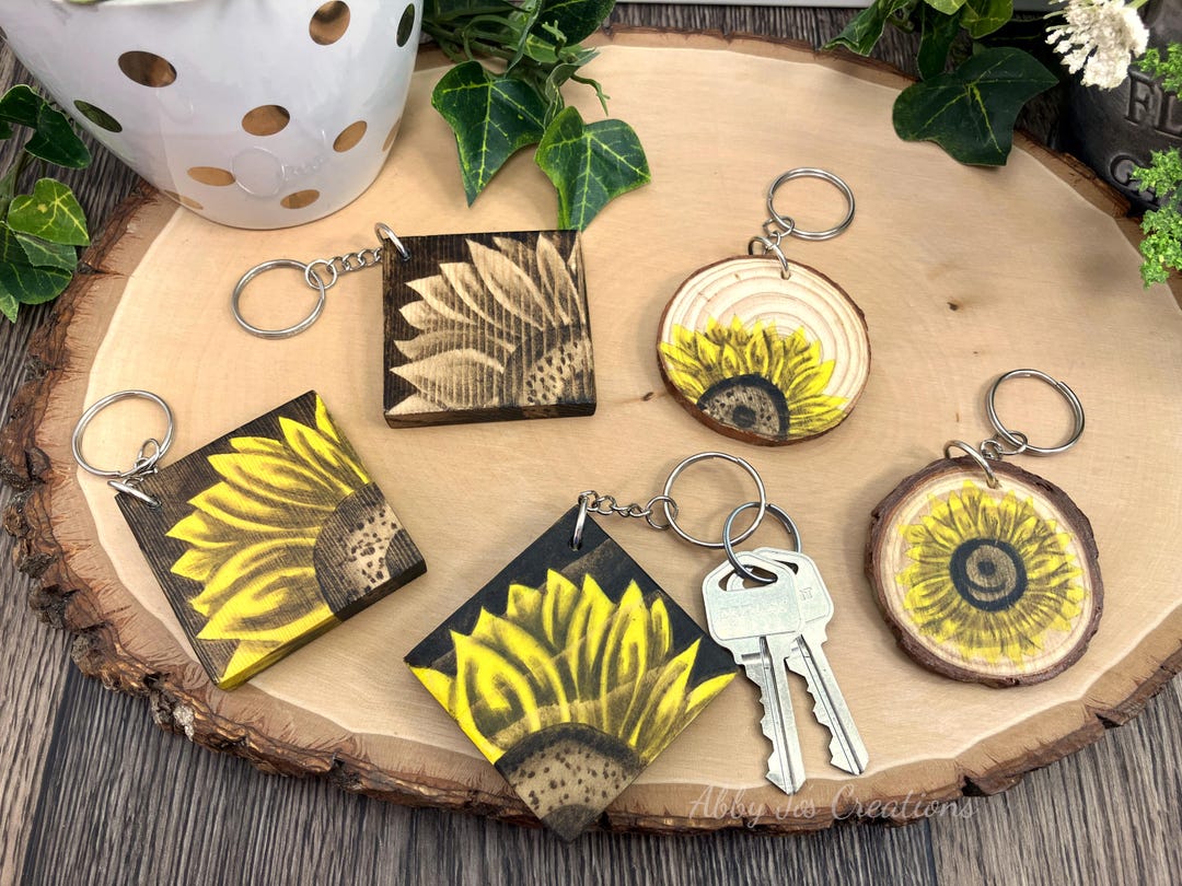Wood Sunflower Keychian/sunflower Painting Key Chain/handmade Yellow ...