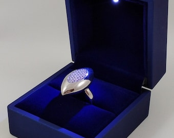LED Lighted Ring Necklace Storage Boxes Engagement Wedding Gift Case Pendant Box 