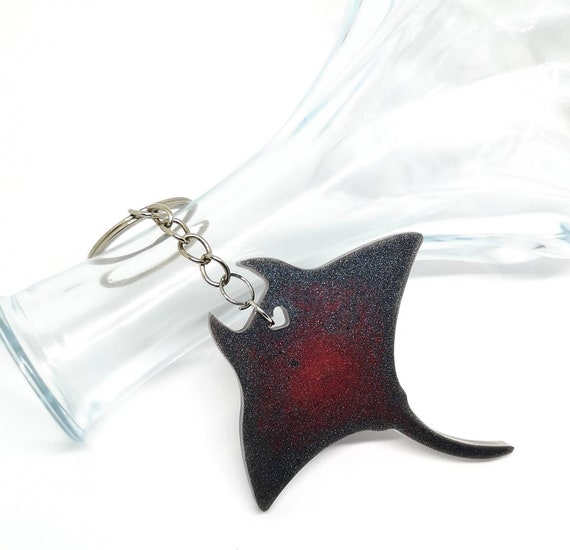 manta ray keychain