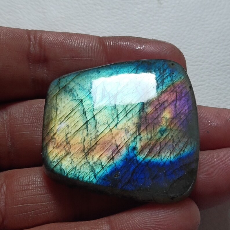 Beautiful Malty Labradorite Cabochon Gemstone AAA Quality Stone Loose Cabochon Jewelry Labradorite 44X43X8 mm 152 Crt