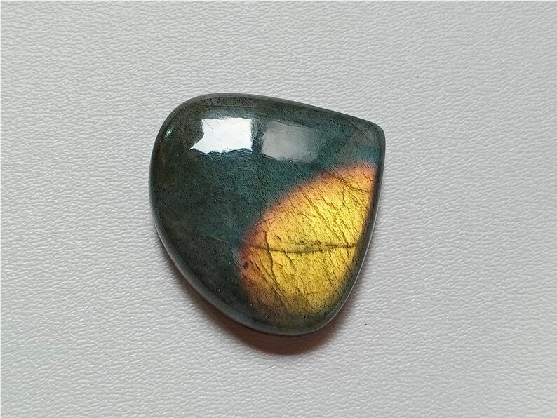 AAA Unique Rare Fire Labradorite Cabochon Loose Gemstone Silver Pendant Jewelry Making Stone 34X32X7 mm 59 CRT Labradorite Cabs