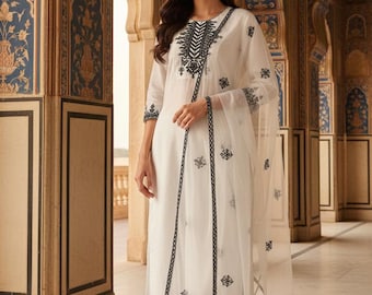 Indiase feestjurk voor dames - katoenen Kurta-sets voor dames - witte rechte katoenen Kurta met spiegelwerk geborduurd met broek Dupatta