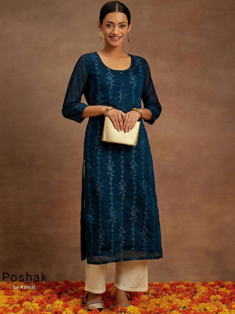 Kurta brodé en soie pour femme Tenues de soirée ethniques indiennes Robe indienne Kurtis pour femme Haut tunique kurta en soie brodée bleu canard image 5