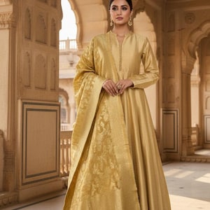 Anarkali Kurta - Gold Toned Woven Maxi Dress With Banarsi Silk Dupatta - Indian Party Wear - Ethnic Wear Women - Indian Dress - Party Gown