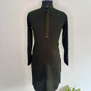 Indian Ethnic Wear For Men - Green Black Pure Cotton Chikankari Kurta Pajama For Men - Kurta Sets For Men - Indian Mehendi /Party Wear Men